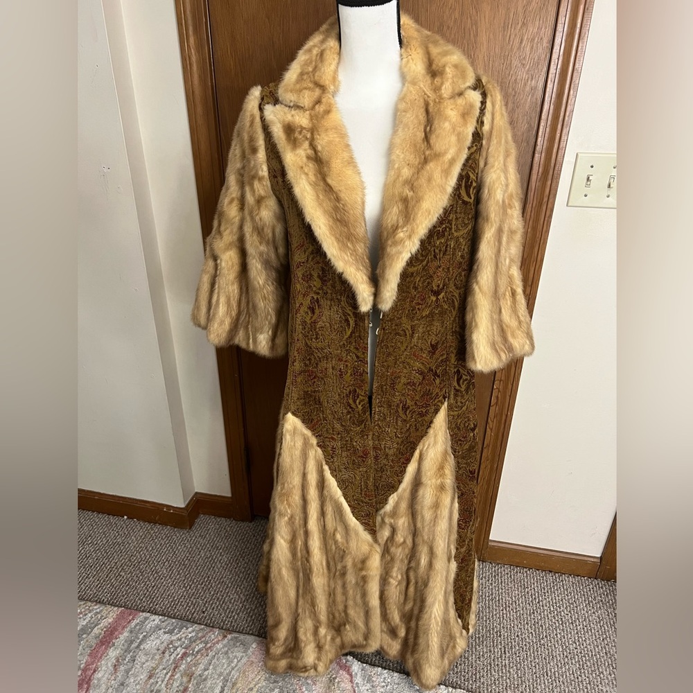 Vintage Tapestry Coat With Fur Trim - Picture 2 of 10